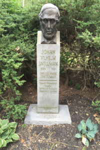 Johan Vilhelm Snellman bust